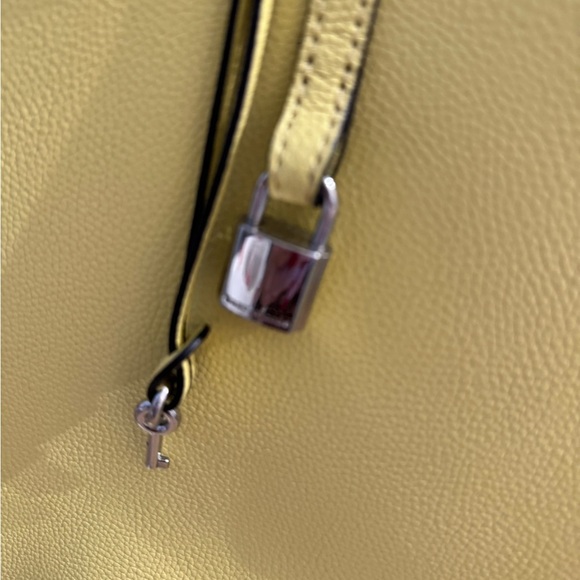 Marc Jacobs Tote - Picture 4 of 12